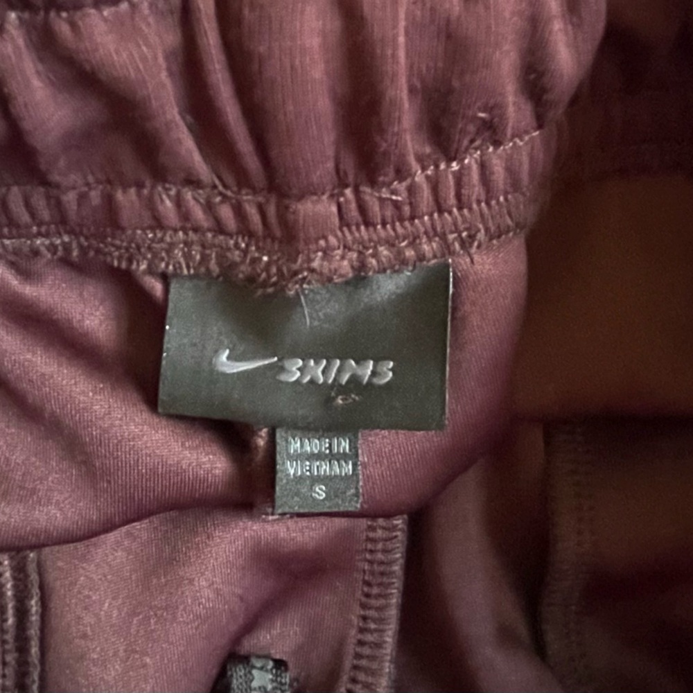 NWOT NIKE x SKIMS Women’s Matte Tricot Side Snap Pant-Currant- S (Oversized) - Picture 6 of 7